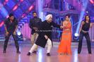 rishi-kapoor-madhuri-dixit-on-Jhalak-Dikhhla-Jaa-0001