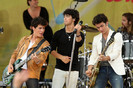 Jonas+Brothers+Perform+ABC+Good+Morning+America+DLYEi6E57G5l