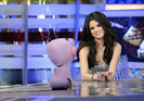 Selena meets a bug YZVv3HlYEM3l