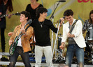 Jonas+Brothers+Perform+ABC+Good+Morning+America+ZPN8lFWQHs1l