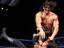 WWE-Smackdown-The-Great-Khali-Undertaker_1414373