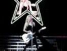 thumb_Avril_Lavigne_-_Toronto_TBDT_-_072