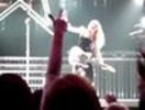 thumb_Avril_Lavigne_-_Toronto_TBDT_-_102