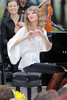 Taylor+Swift+Performing+Fans+Central+Park+EC3CTmm6sf5l