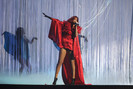 Rihanna+BRIT+Awards+2011+Show+JEBaQK0JrXZl