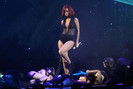 Rihanna+BRIT+Awards+2011+Show+tqt9rfD0cvkl