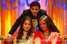 33357-ragini-and-sadhna-with-romit-raaj