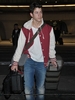 Nick-desembarcando-no-aeroporto-em-Washington-DC-23-02-nick-jonas-19600813-1877-2500