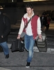 Nick-desembarcando-no-aeroporto-em-Washington-DC-23-02-nick-jonas-19600793-1955-2500