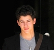 Nick-em-Los-Angeles-22-02-nick-jonas-19563773-877-1222