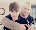 New-JB-pic-justin-bieber-19686592-400-337