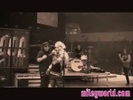 Halloween on the Wonder World Tour 417