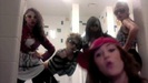 Miley Says Goodbye to Twitter 040