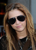Miley+Cyrus+Classic+Sunglasses+Aviator+Sunglasses+STsyEKUVZ_hl