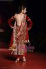 normal_Karisma Kapoor walks on the ramp for Manav Gangwani show at HDIL Coutoure week on 18th Septem