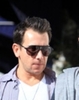 Joe+Jonas+Joe+Jonas+Out+Shopping+American+edQkObASrQjl_001