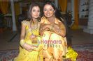 normal_Sara Khan, Parul Chauhan on the sets of Bidaai in Mira Road on 10th Jan 2009 (32)