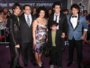 Joe+Jonas+Walt+Disney+Pictures+Jonas+Brothers+ACNcMrQpHpcl