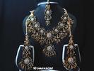 Stone-studded-Indian-bridal-jewelry-set-05 (1)