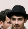 Joe+Jonas+Joe+Jonas+Starbucks+CbjORi2p4jUl_002