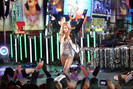 Kesha+2011+New+Year+Eve+Times+Square+NUhtpmqeEofl