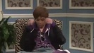 Miley Cyrus  as Justin Bieber  SNL 0645