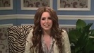 Miley Cyrus  as Justin Bieber  SNL 0815