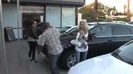 Miley Cyrus Screams At Paparazzi For Bumping Into Her Mom! 138