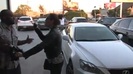 Miley Cyrus Screams At Paparazzi For Bumping Into Her Mom! 176