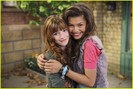 bella thorne zendaya hook up 02