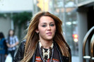 Miley Cyrus Miley Cyrus Leaves Her Hotel