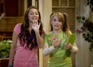 normal_HANNAHMONTANA_Y2_042_022