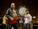 normal_HANNAHMONTANA_Y2_052_012