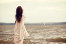 back,dress,horizon,water,alone,girl-f7237054f369aca58041b635c3bfa3d2_h