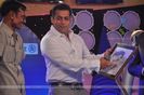 109925-salman-khan-honoured-the-extraordinary-achievers-at-ibn-7-bajaj