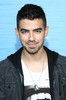Joe+Jonas+Premiere+TriStar+Pictures+Soul+Surfer+5_vzGlG1yXnl