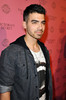 Joe+Jonas+VS+Angels+Host+Pink+Carpet+Event+haFtZDb-Anol