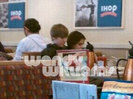 JuSs:Selena,nam chef asa ca lasama! S:Justin stai...