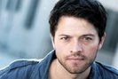 misha-collins-castiel-supernatural-2455159-594-399