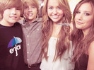 tumblr_lhs1nbujgh1qhh6wzo1_500