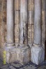 Coloanele de la intrarea in BISERICA SFANTULUI MORMANT -IERUSALIM- sfasiate de un fulger in noaptea 