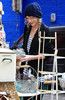 Taylor+Swift+Taylor+Swift+Shops+Notting+Hill+f6I_NYg4-Gvl