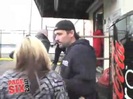 RARE VIDEO. MILEY CYRUS GETTING ON A HELICOPTER 084