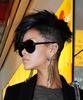 Rihanna_arrives_in_cb1f