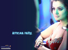 amisha-patel01_001[1]