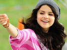 Selena-Wallpaper-selena-gomez-21145066-1024-768