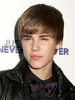01026_justin-bieber-hairstyle-for-never-say-never-premiere-2011