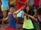 miley-cyrus_COM-highschoolmusical2-cameo-caps08