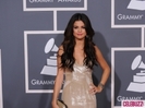 Selena-Gomez-Ryan-Seacrest-400x300