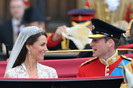 Royal+Wedding+Carriage+Procession+Buckingham+CGgE2KCY8ubl